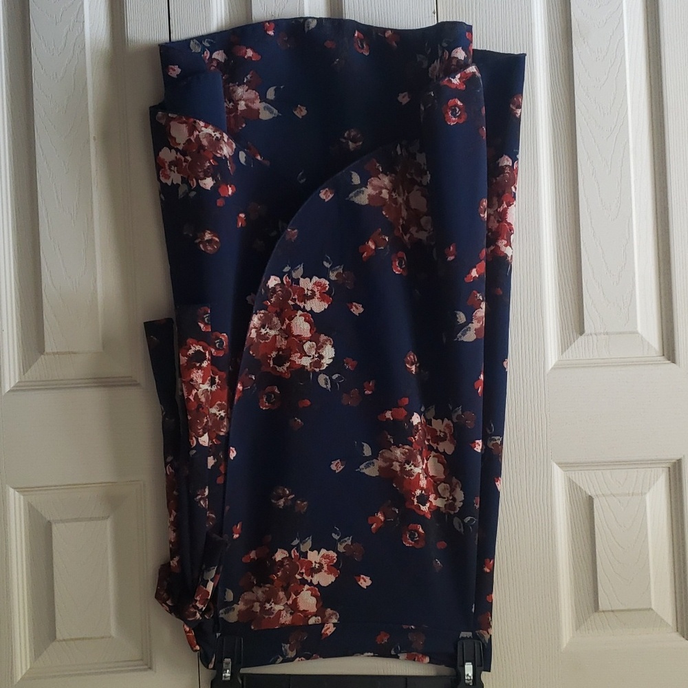 Womens wrap skirt
